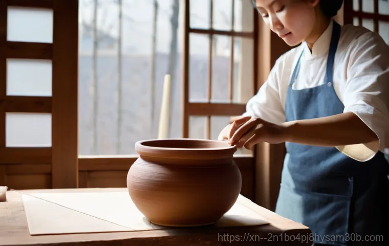 운니동 STATUS_STACK_OVERFLOW - **Cozy Sunlight in a Unni-dong Hanok Cafe**
    The inviting interior of a modernly renovated hanok ...