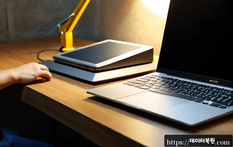 압구정동 STATUS_KERNEL_DEVICE_ERROR - Photorealistic premium workstation in an upscale Apgujeong design studio, industrial designer review...
